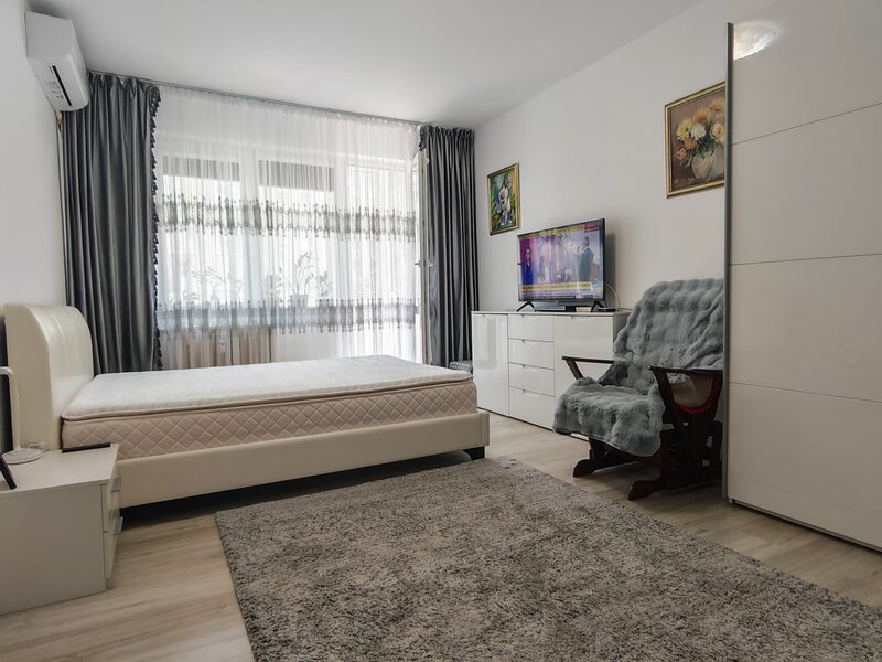 Titan, Parcul IOR garsoniera decomandata, complet renovata, etaj 6/10
